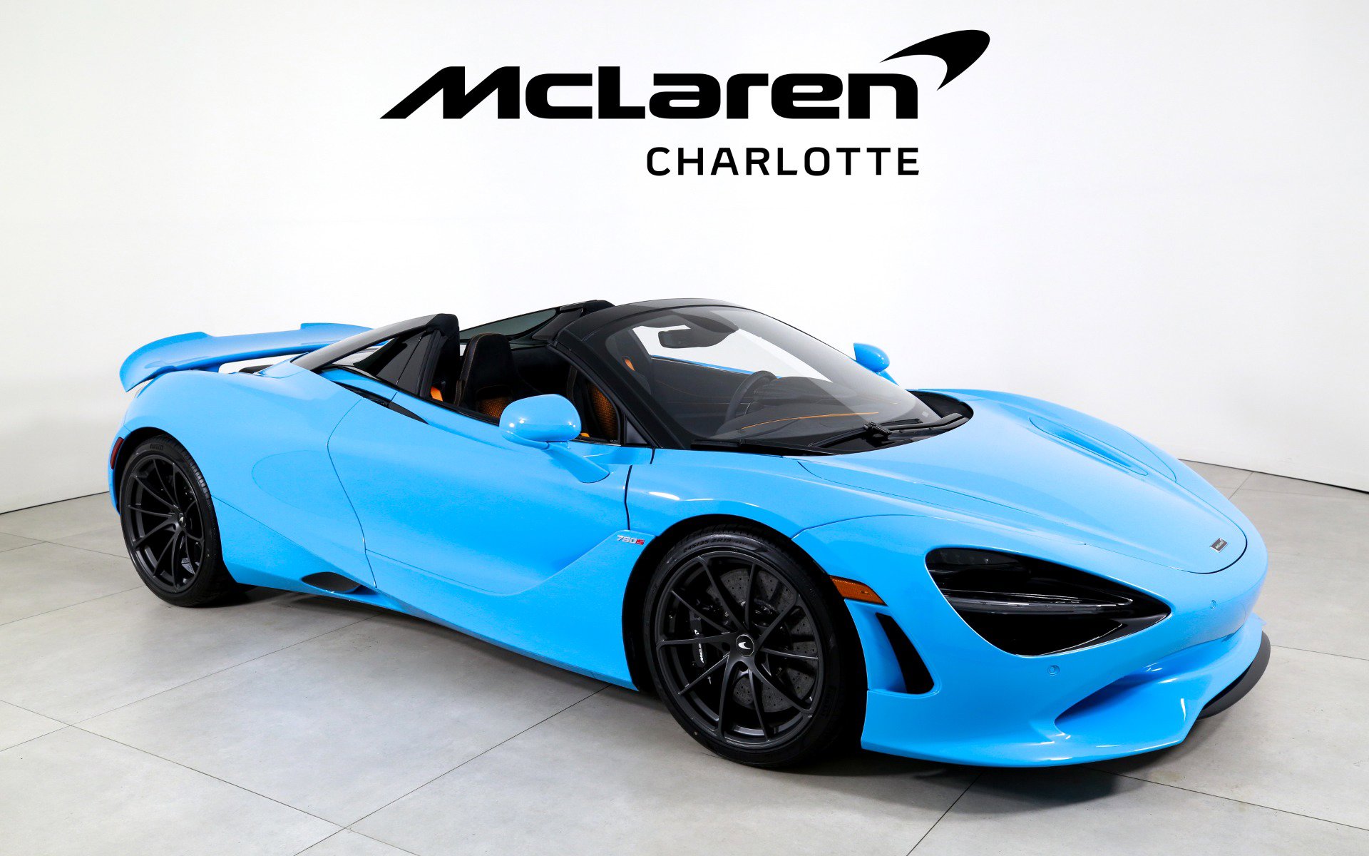 Used 2027 McLaren 750S Spider RWD image 2