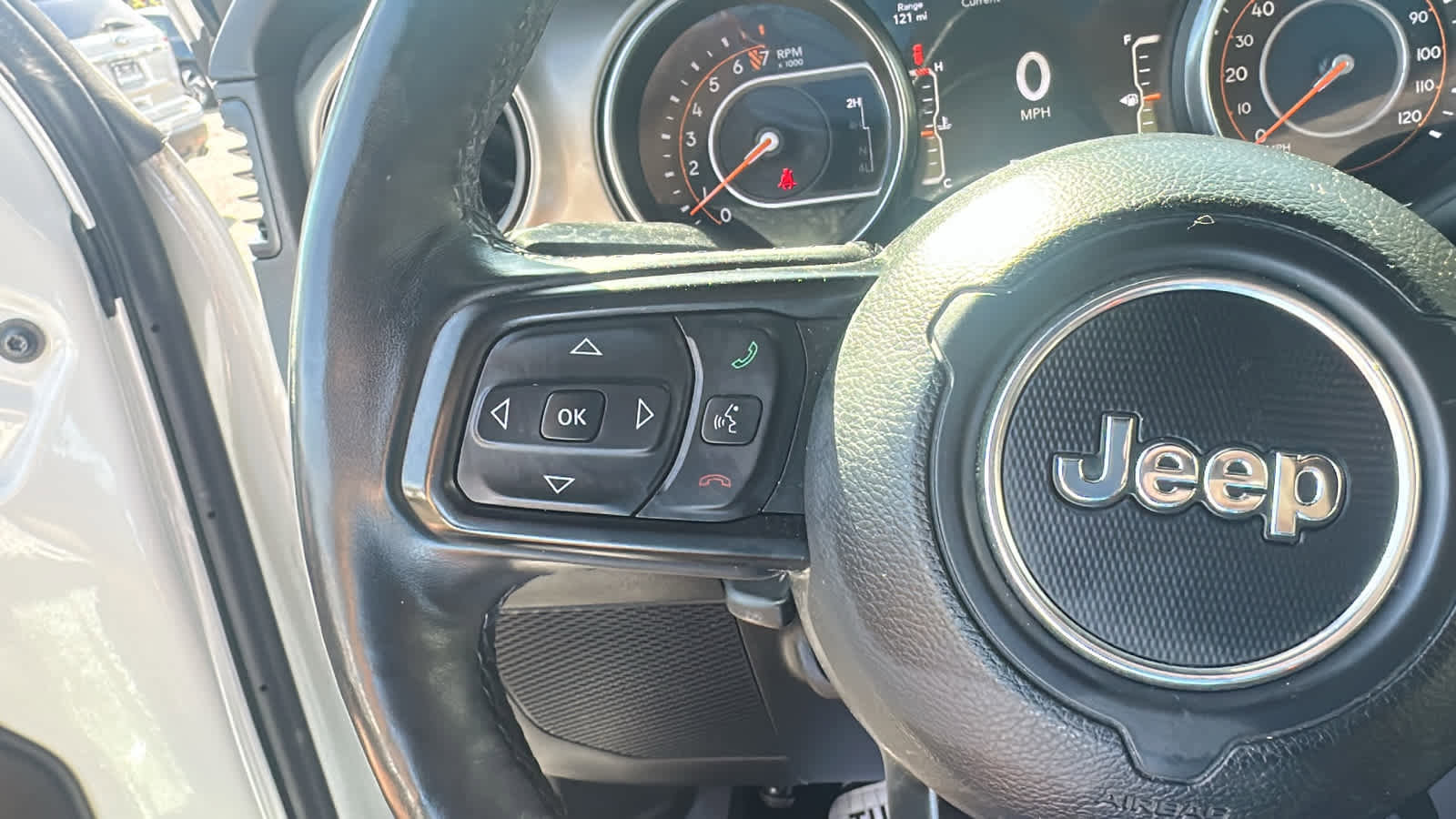 Used 2019 Jeep Wrangler Sport AWD/4WD image 14
