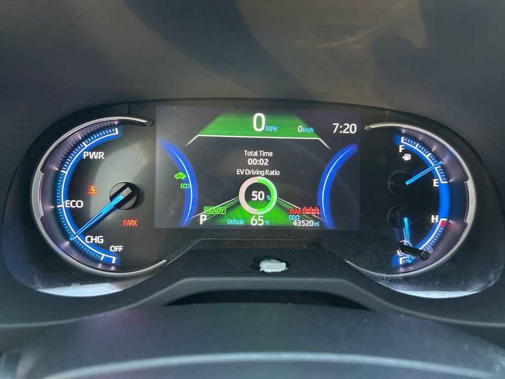 Certified 2024 Toyota RAV4 LE image 22