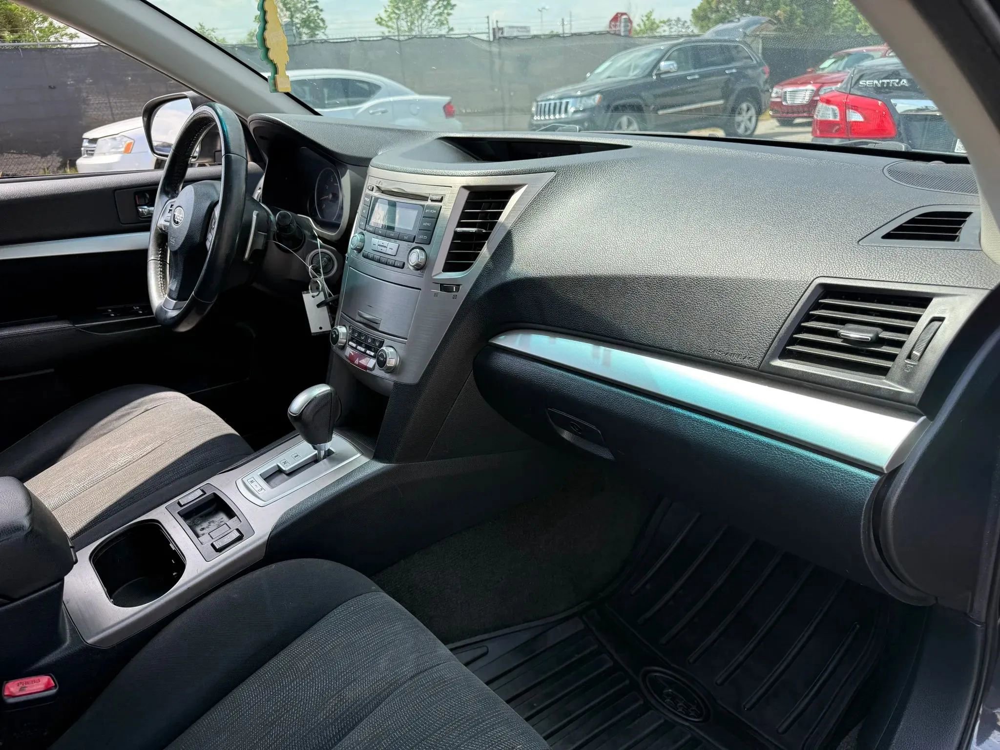 Used 2013 Subaru Legacy 2.5i Premium w/ All-Weather Pkg AWD/4WD image 19