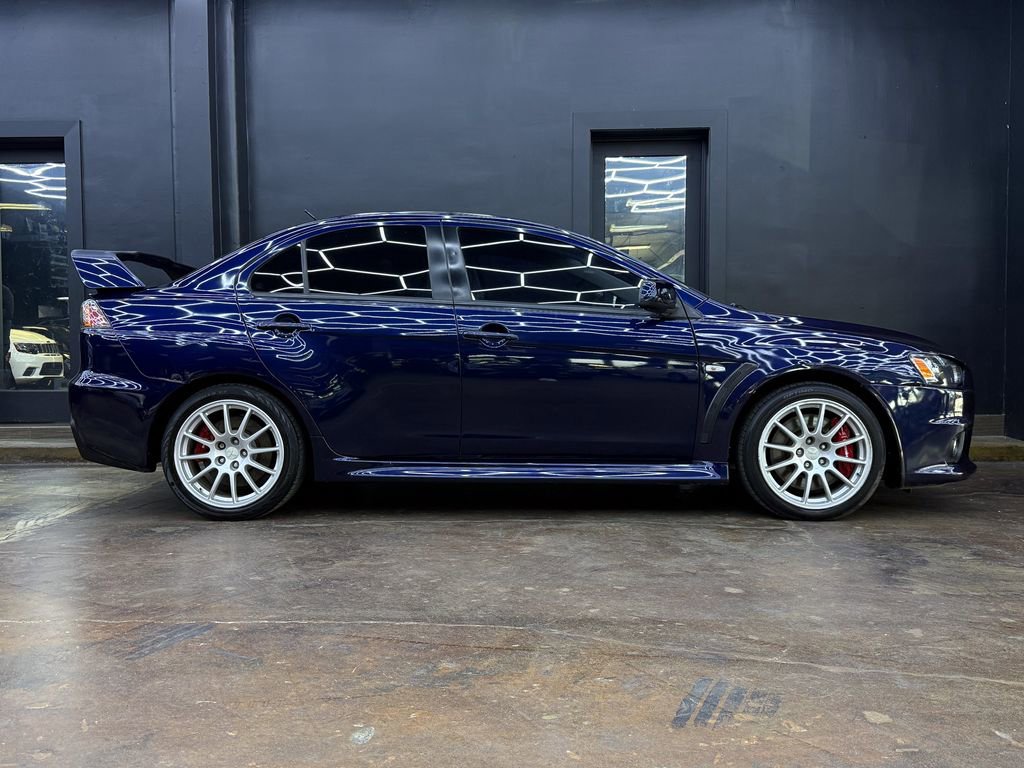 Used 2014 Mitsubishi Lancer Evolution GSR image 10