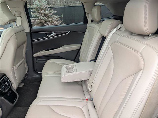 Certified 2022 Lincoln Nautilus Reserve image 26