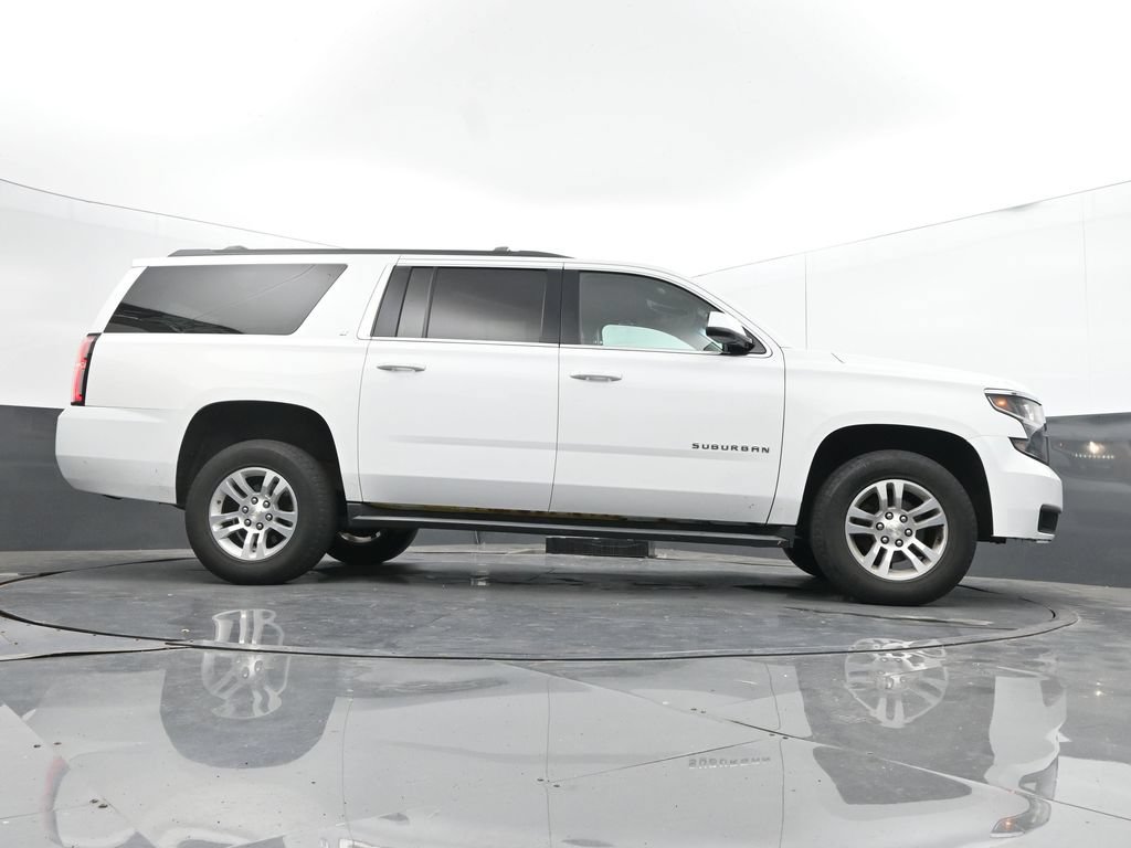 Used 2017 Chevrolet Suburban LT AWD/4WD image 23