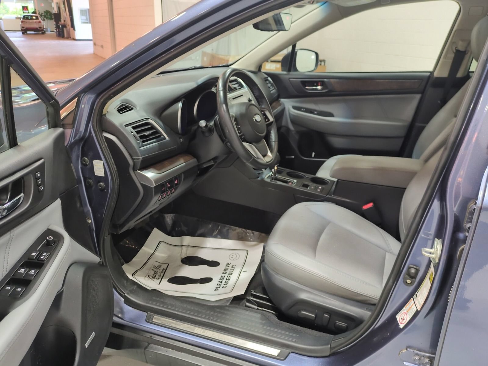 Used 2018 Subaru Outback 2.5i Limited AWD/4WD image 17