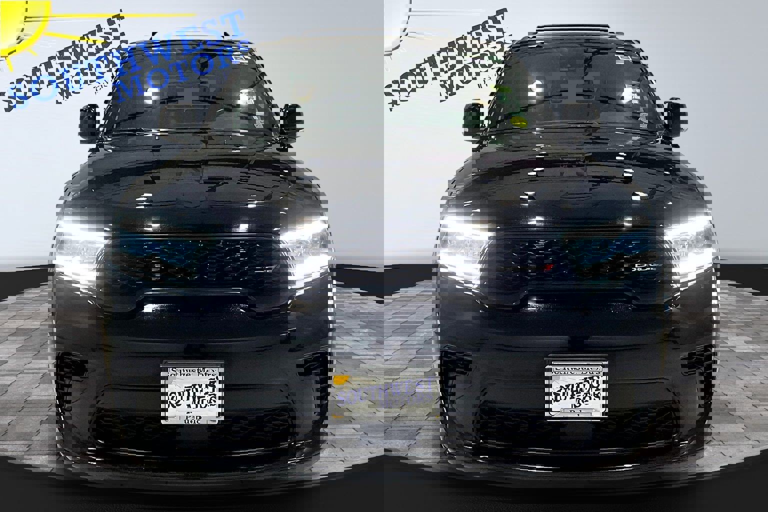 Used 2024 Dodge Durango GT image 2