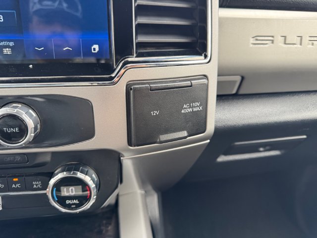 Used 2022 Ford F250 Lariat w/ Black Appearance Package AWD/4WD image 20