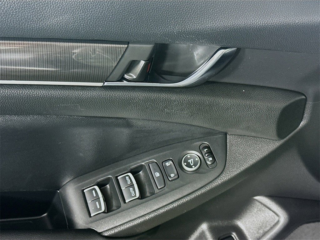 Used 2022 Honda Accord Sport image 24