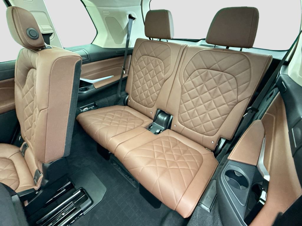Used 2024 BMW X7 xDrive40i AWD/4WD image 22