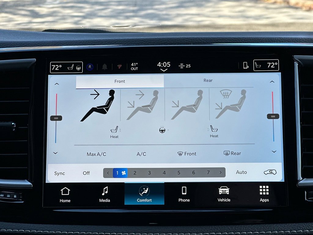 New 2026 Chrysler Pacifica Select image 14