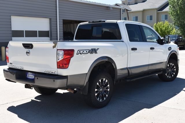Used 2017 Nissan Titan PRO-4X AWD/4WD image 5