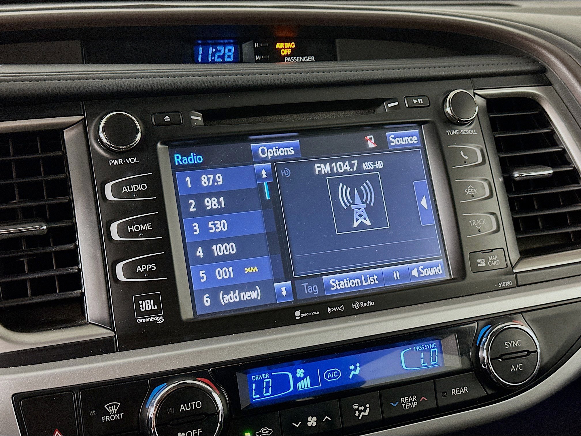Used 2018 Toyota Highlander Limited w/ Carpet Mat Package (TMS) AWD/4WD image 21