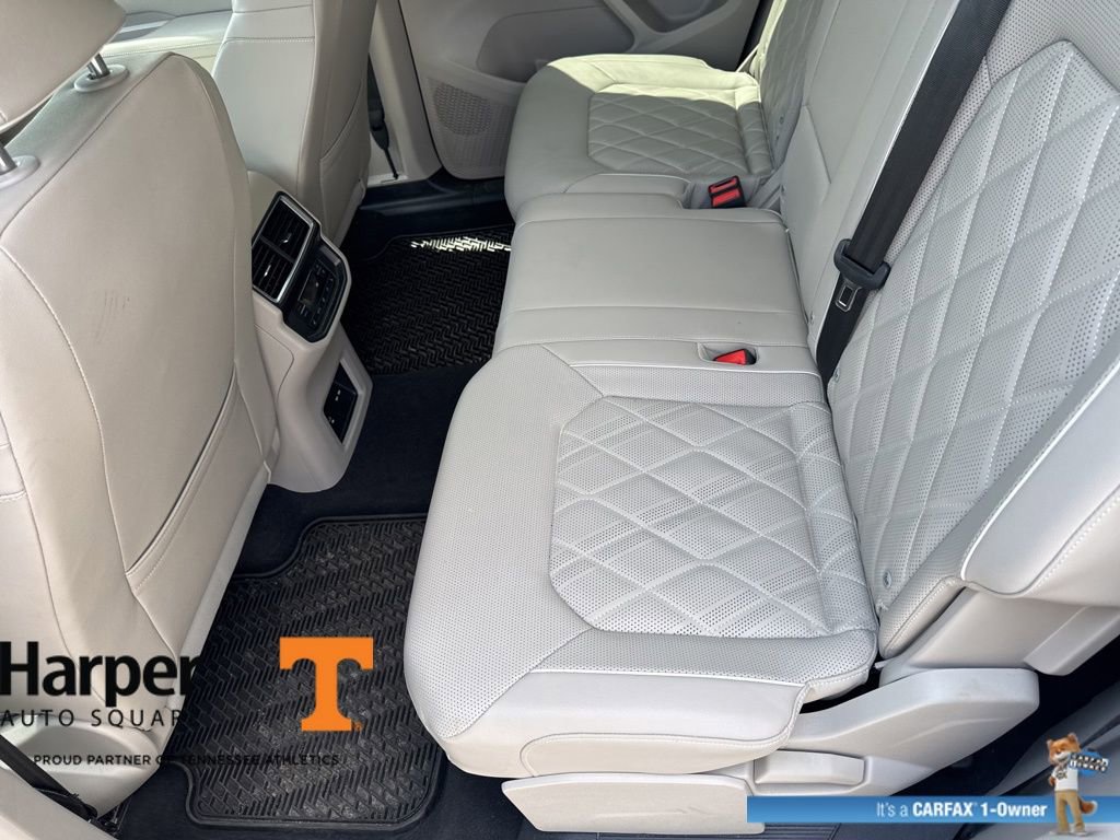 Used 2025 Volkswagen Atlas SEL Premium R-Line AWD/4WD image 10