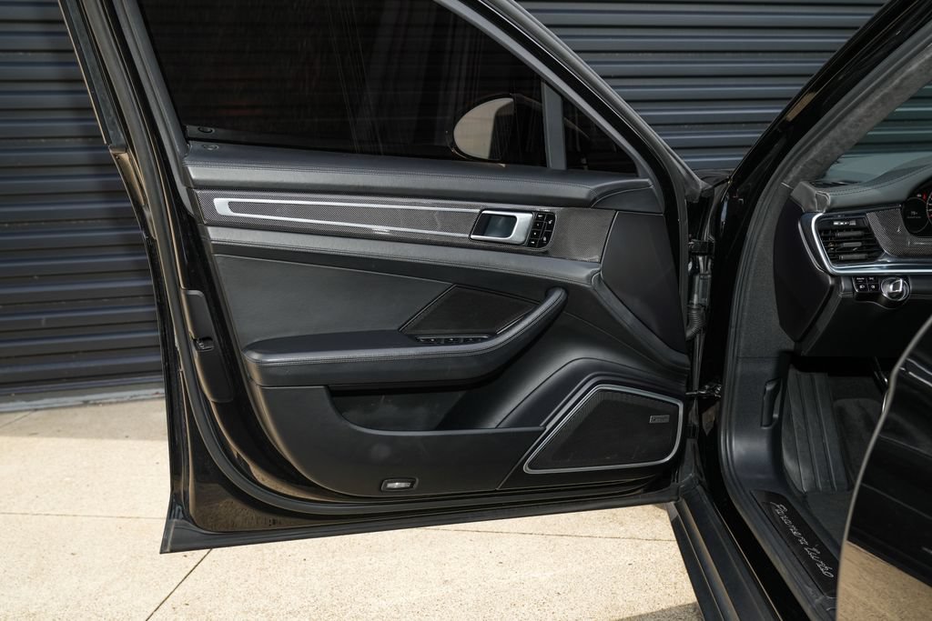 Certified 2018 Porsche Panamera Turbo AWD/4WD image 17