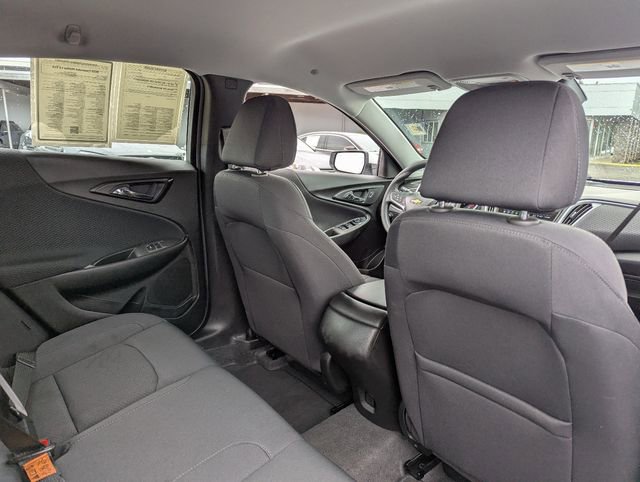 Used 2025 Chevrolet Malibu LS image 31