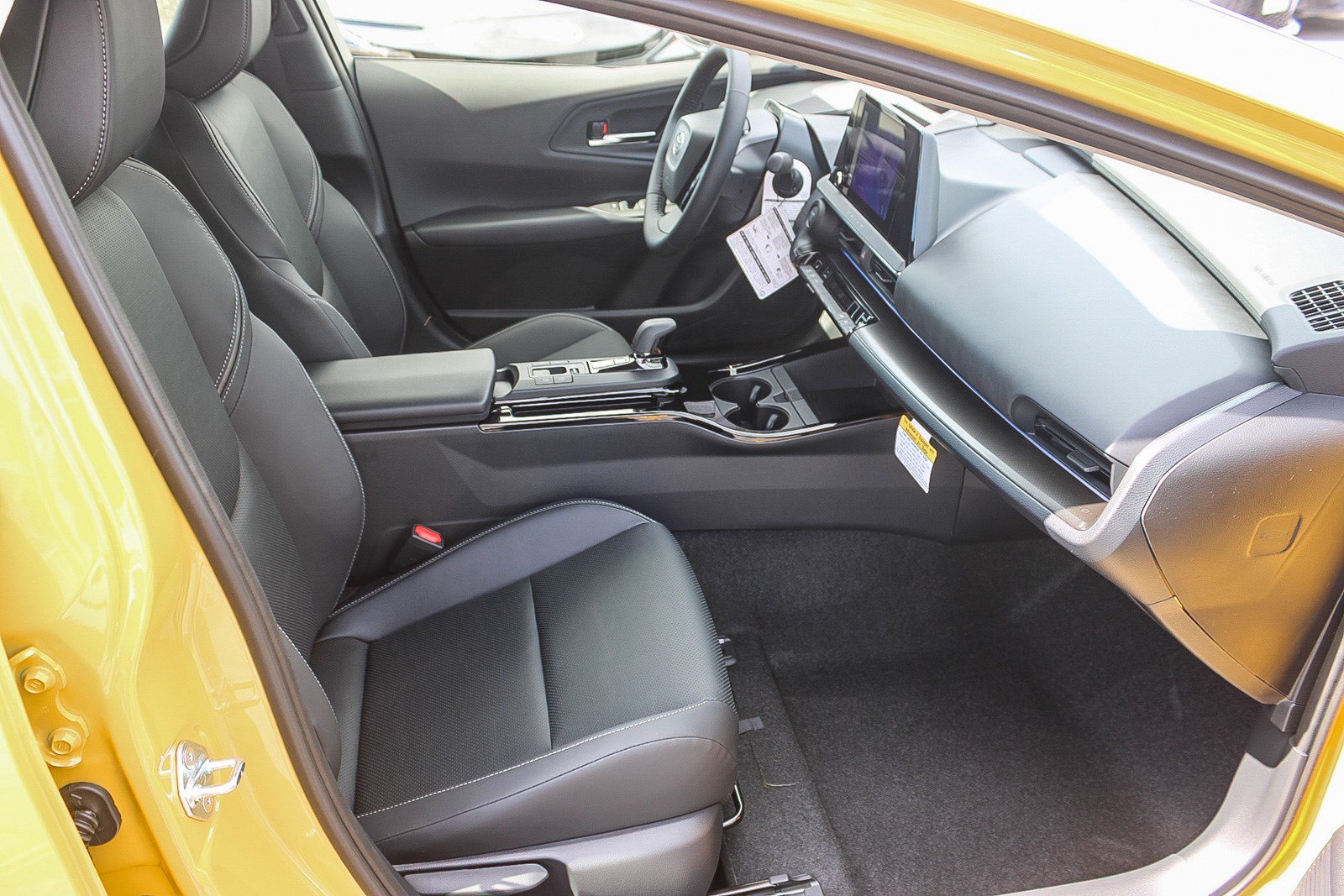 New 2026 Toyota Prius Plug-In Hybrid FWD image 19