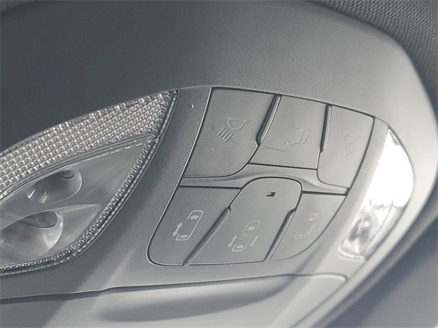 New 2026 Chrysler Pacifica Select image 30