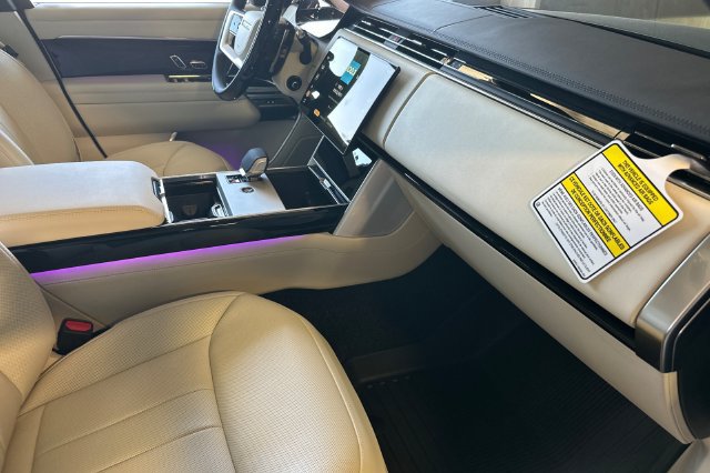 New 2026 Land Rover Range Rover SE AWD/4WD image 15