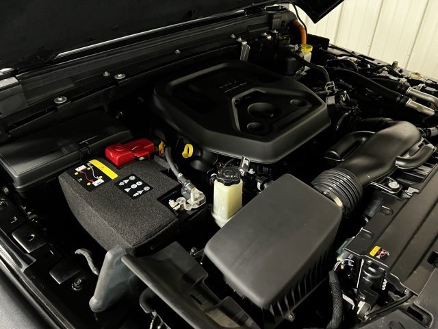 Used 2023 Jeep Wrangler Unlimited w/ Cold Weather Group image 40