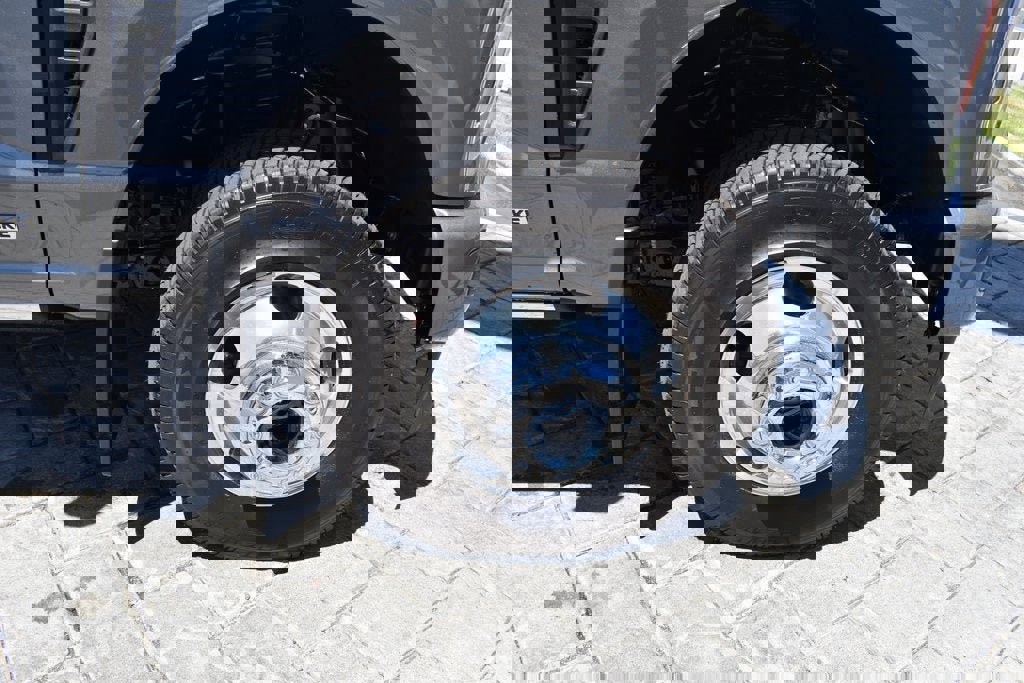 New 2025 Ford F350 XL image 4