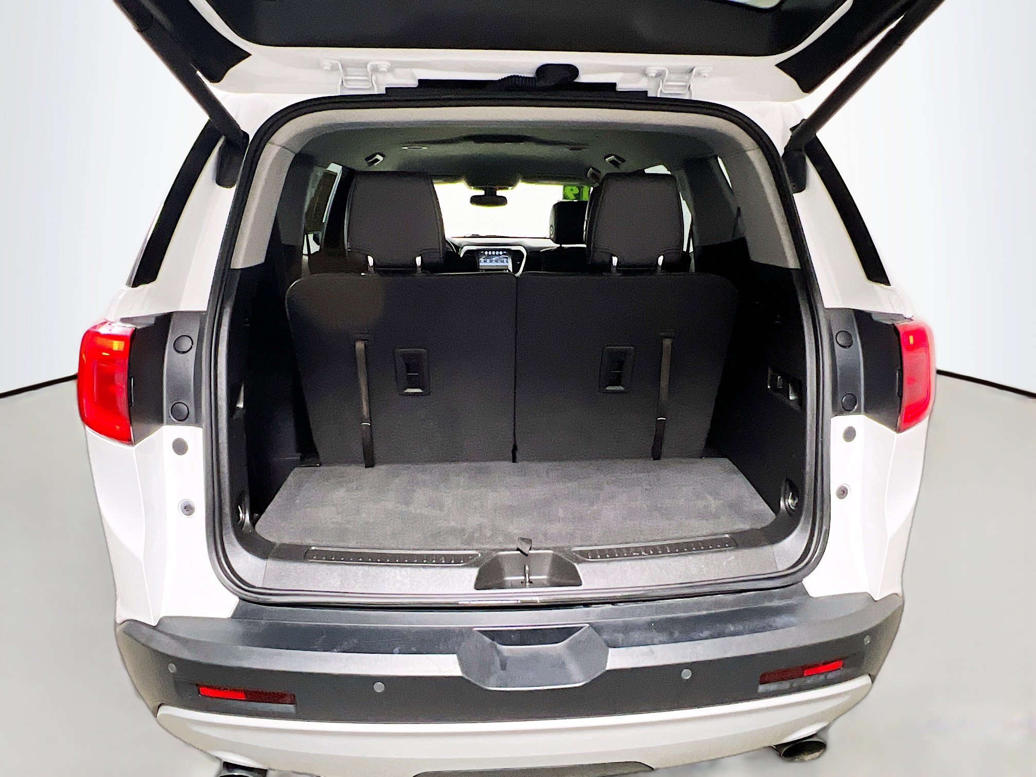 Used 2019 GMC Acadia SLT image 34