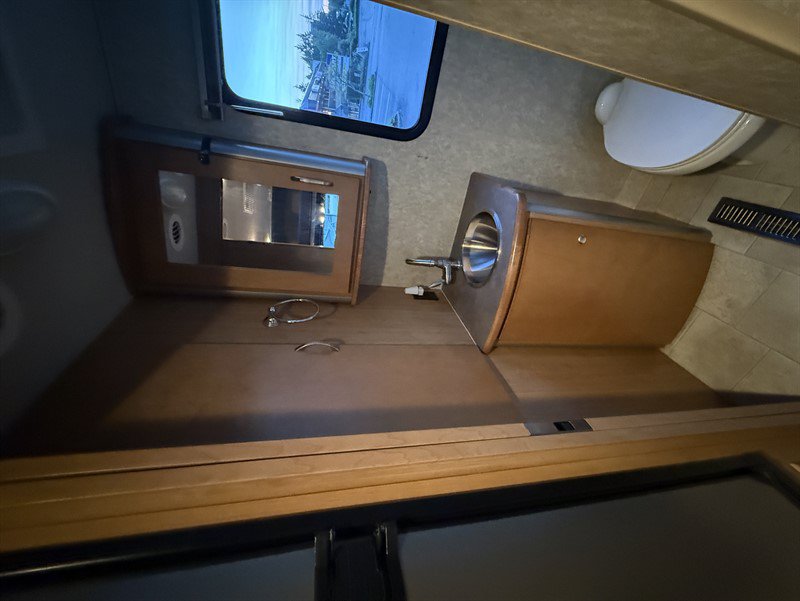 Used 2008 Dodge Sprinter 3500 RWD image 16