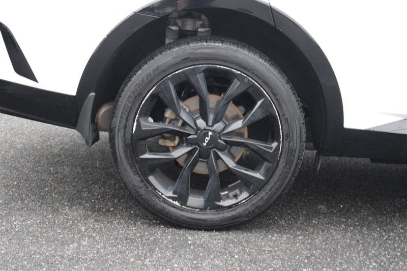 Used 2022 Kia Sorento SX image 9