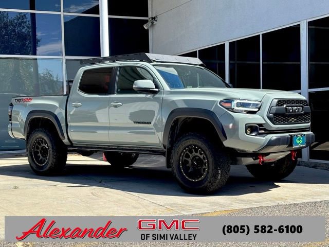 Used 2023 Toyota Tacoma TRD Off-Road image 1
