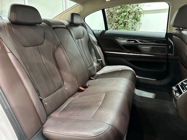 Used 2017 BMW 740i xDrive AWD/4WD image 46