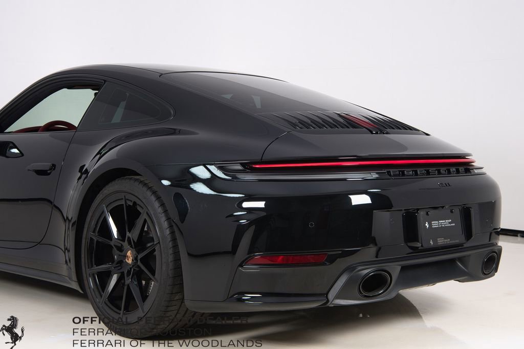 Used 2025 Porsche 911 Carrera image 28