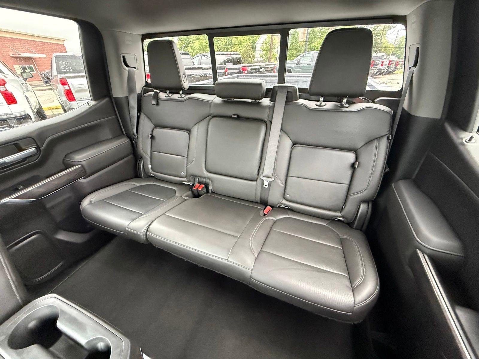 Used 2020 Chevrolet Silverado 1500 LTZ w/ LTZ Plus Package AWD/4WD image 19