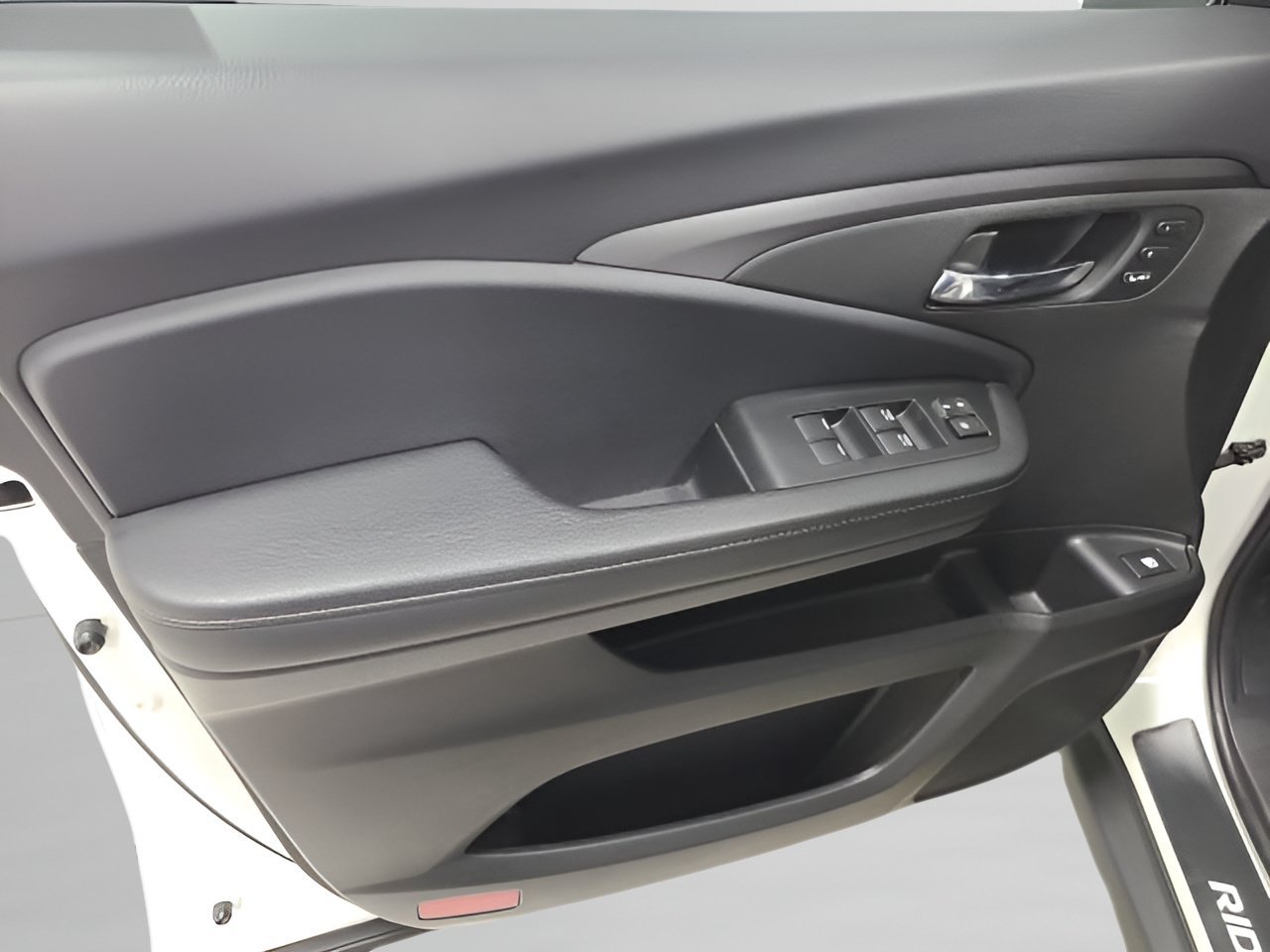 Certified 2023 Honda Ridgeline RTL image 21