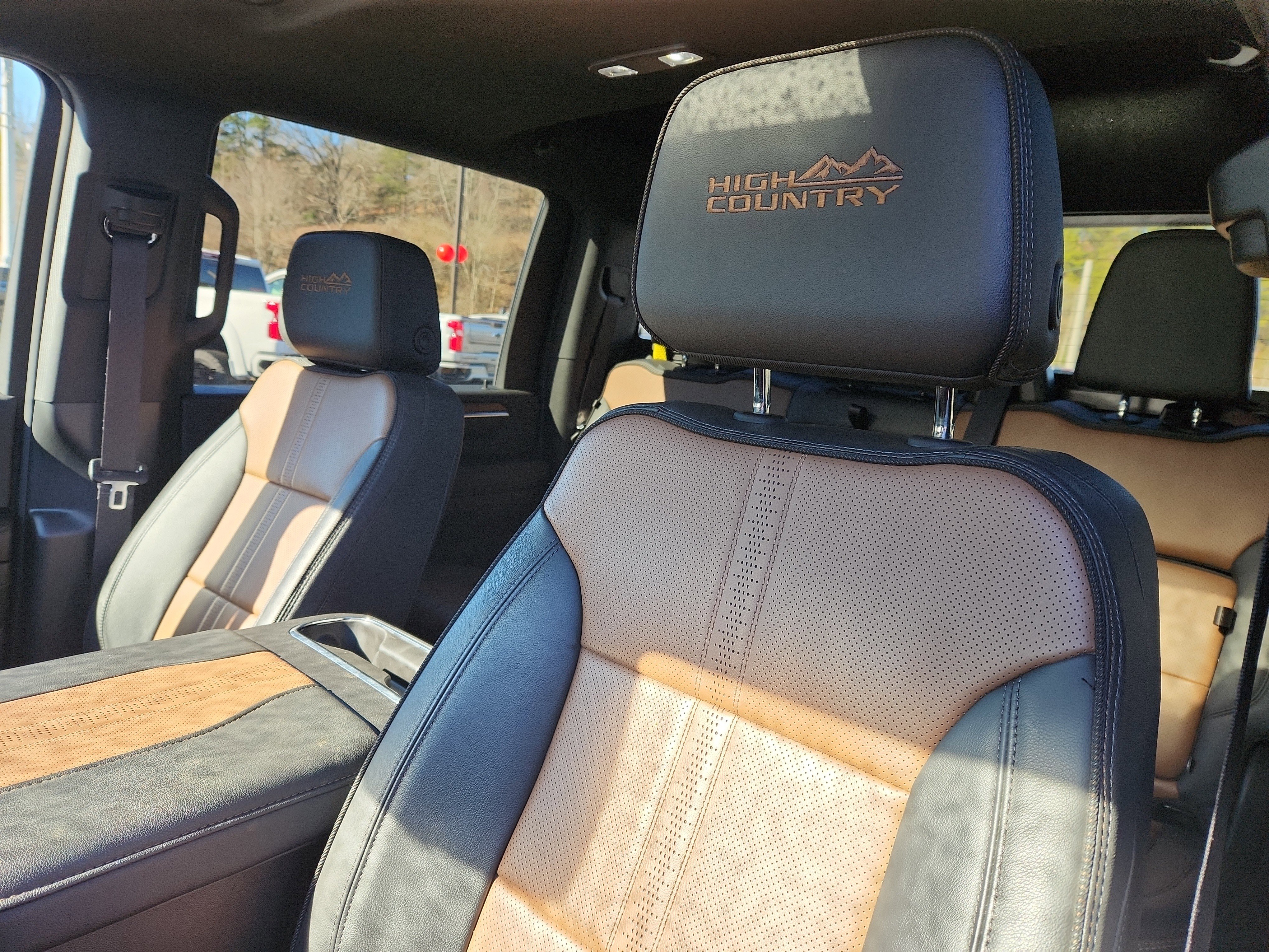 Used 2025 Chevrolet Silverado 3500 High Country w/ High Country Premium Package image 27