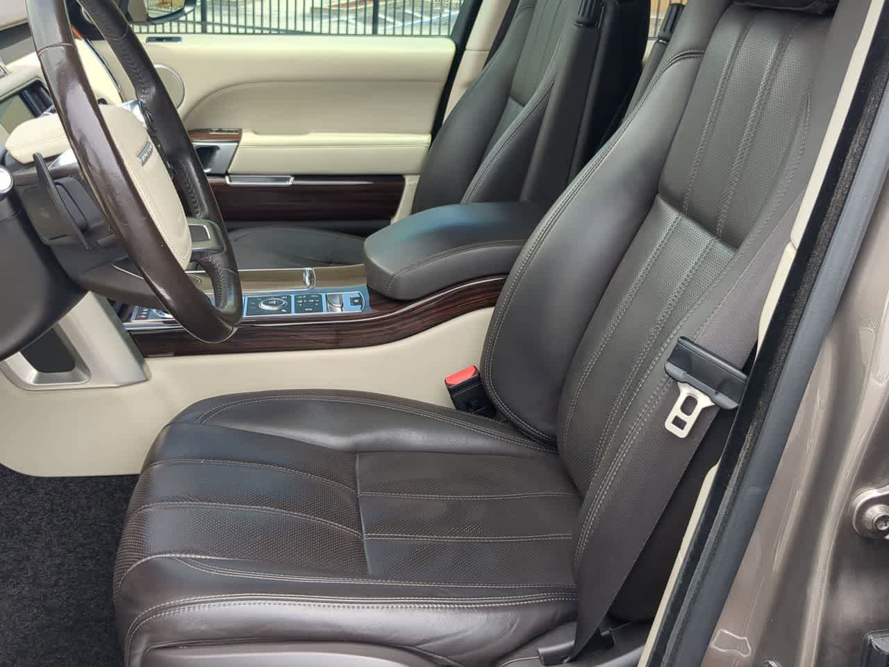 Used 2015 Land Rover Range Rover Supercharged AWD/4WD image 17