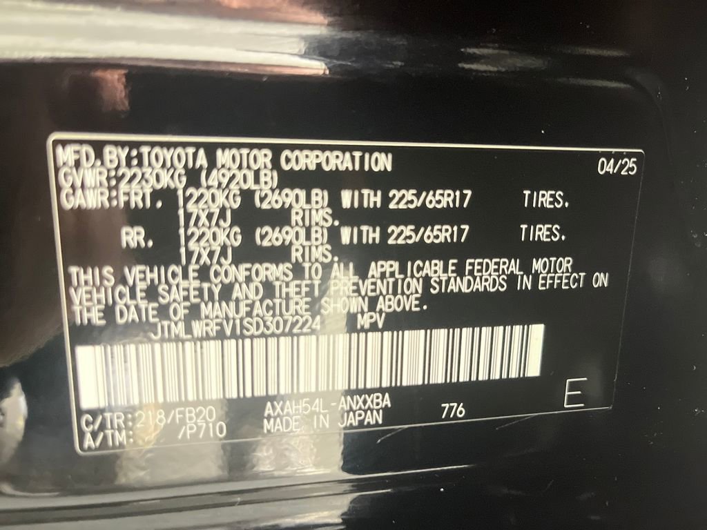 Used 2025 Toyota RAV4 LE image 81