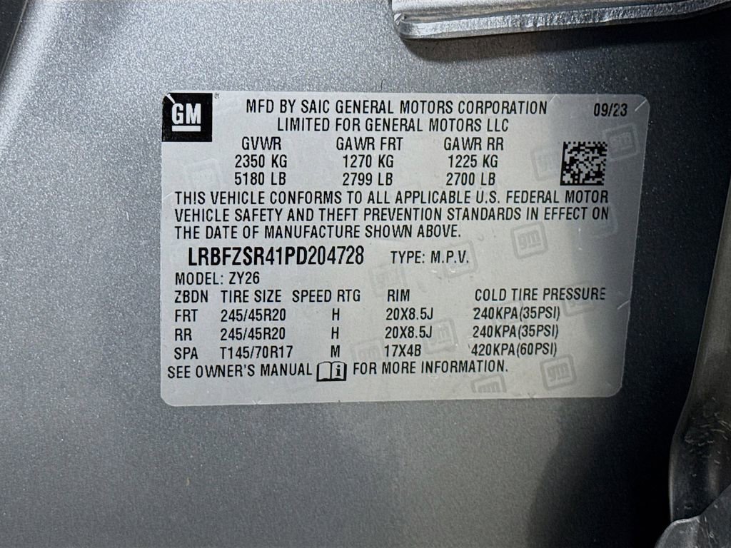 Used 2023 Buick Envision Avenir AWD/4WD image 34