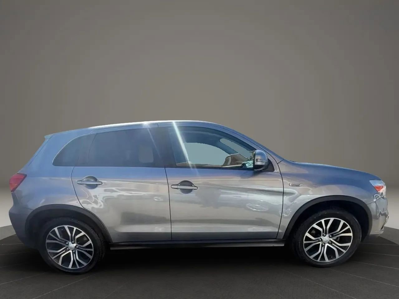 Used 2018 Mitsubishi Outlander Sport ES AWD/4WD image 4