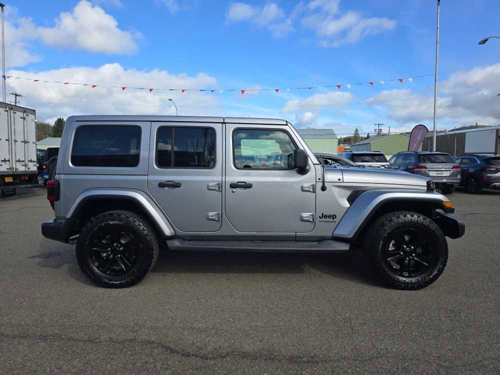 Used 2020 Jeep Wrangler Unlimited Sahara image 6
