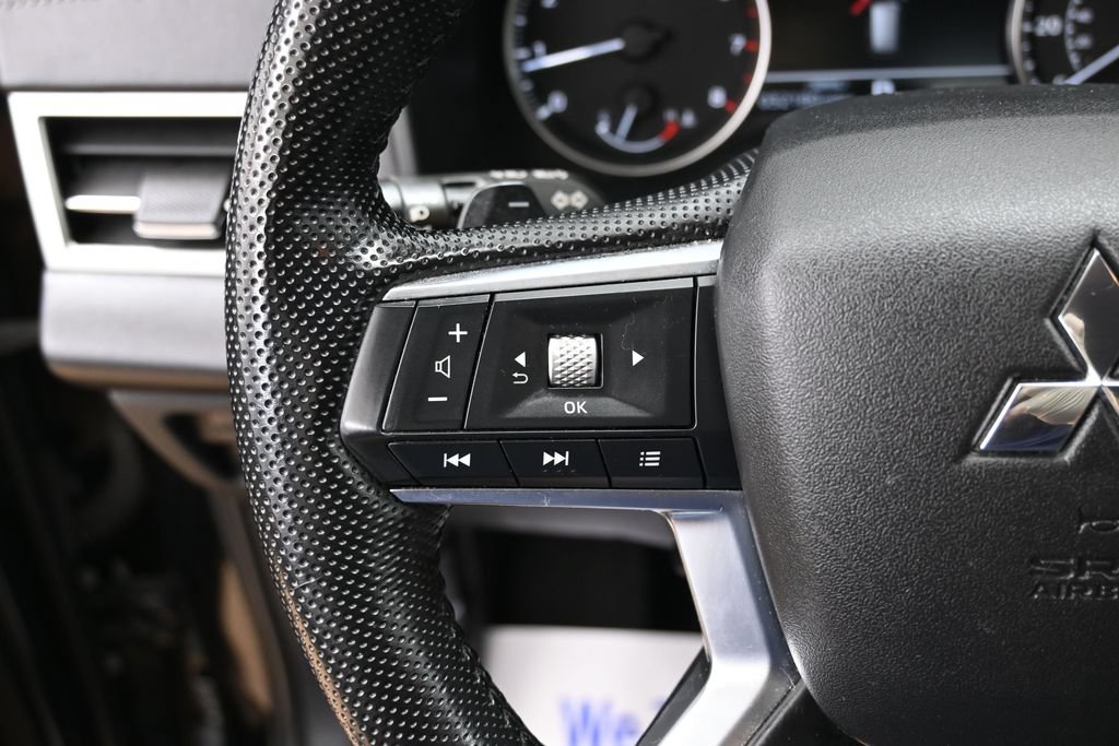 Used 2022 Mitsubishi Outlander SE FWD image 19
