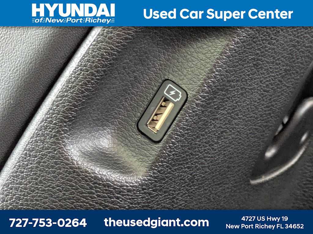 Used 2021 Kia Telluride SX w/ SX Prestige Package AWD/4WD image 22