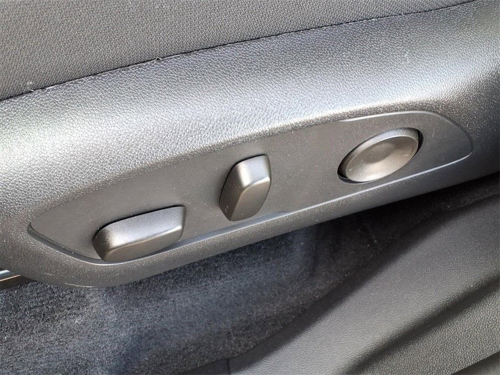 New 2026 Chevrolet Traverse LT w/ Driver Confidence Package image 8