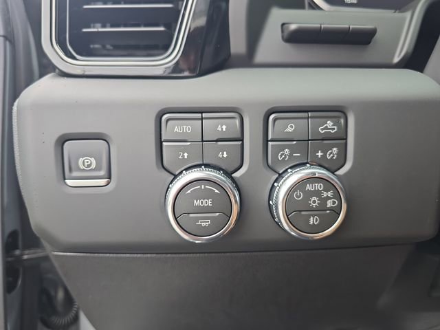 New 2026 GMC Sierra 2500 AT4 w/ Technology Package AWD/4WD image 24