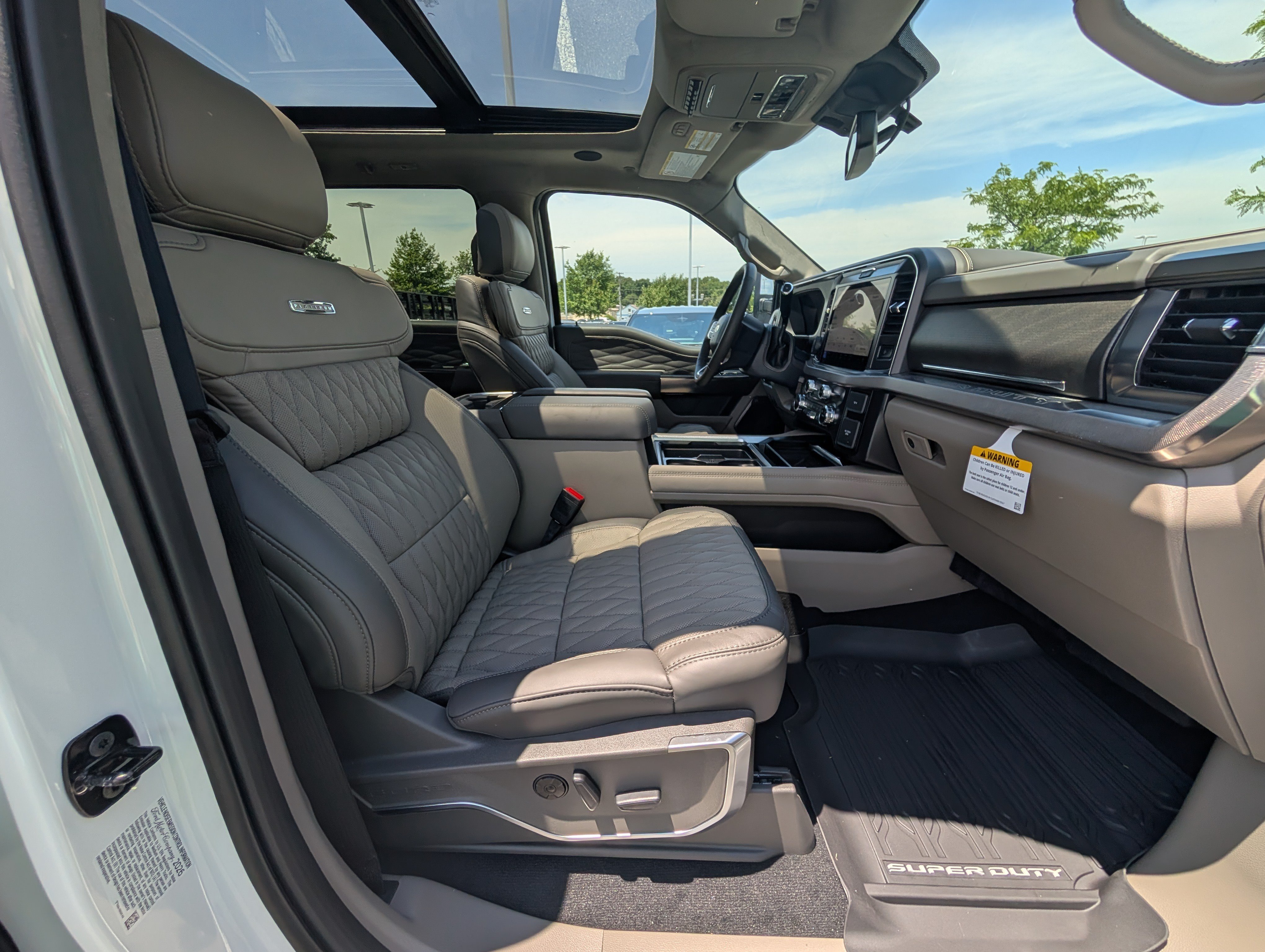 New 2026 Ford F250 Platinum w/ Platinum Plus Package AWD/4WD image 6