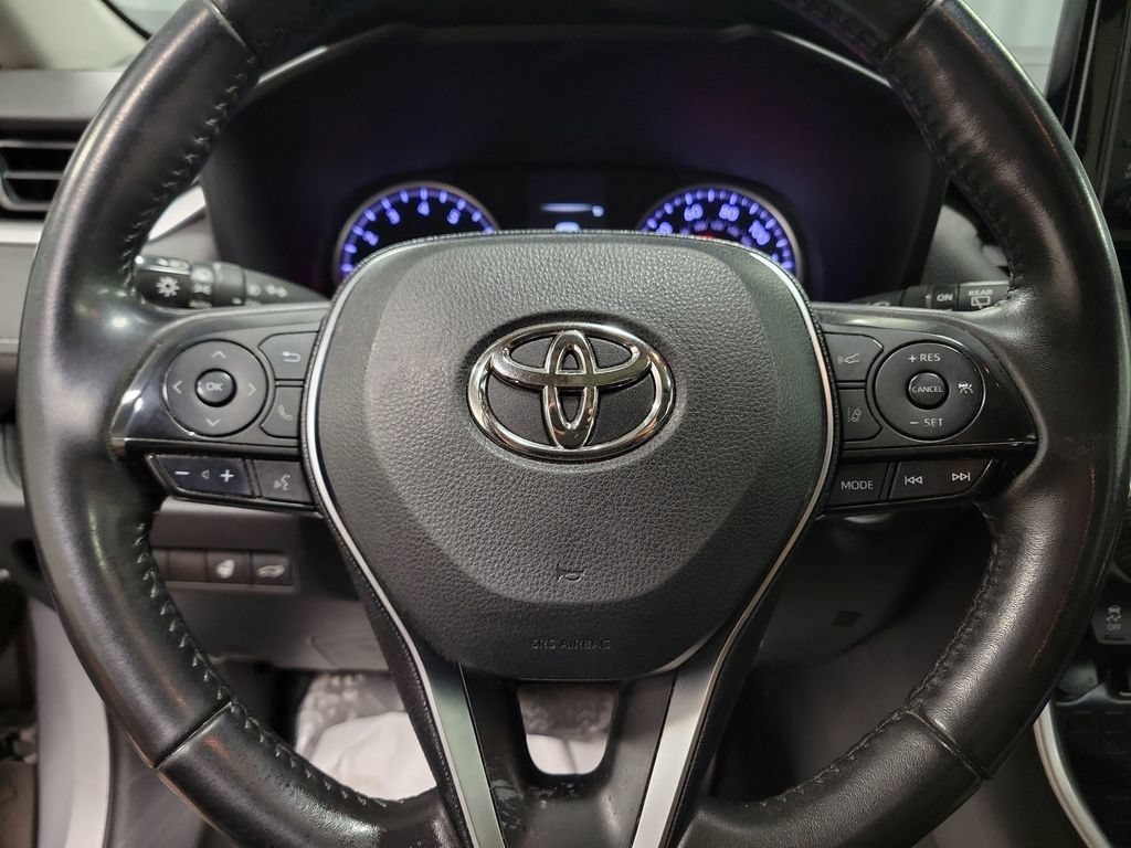 Used 2020 Toyota RAV4 XLE w/ Convenience Package AWD/4WD image 24