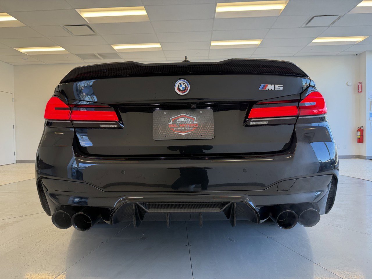 Used 2022 BMW M5 w/ Executive Package image 78