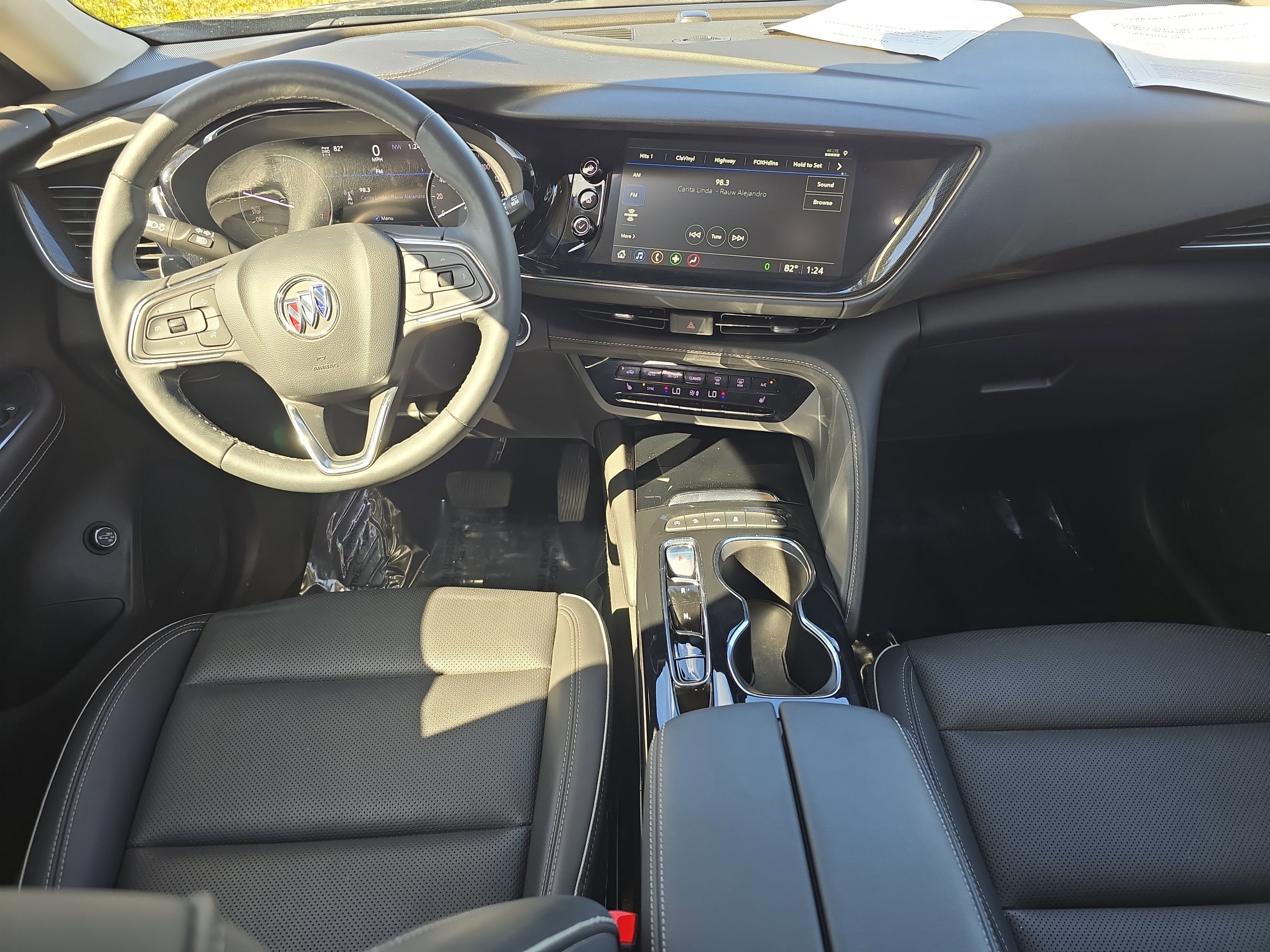 Used 2023 Buick Envision Essence image 16