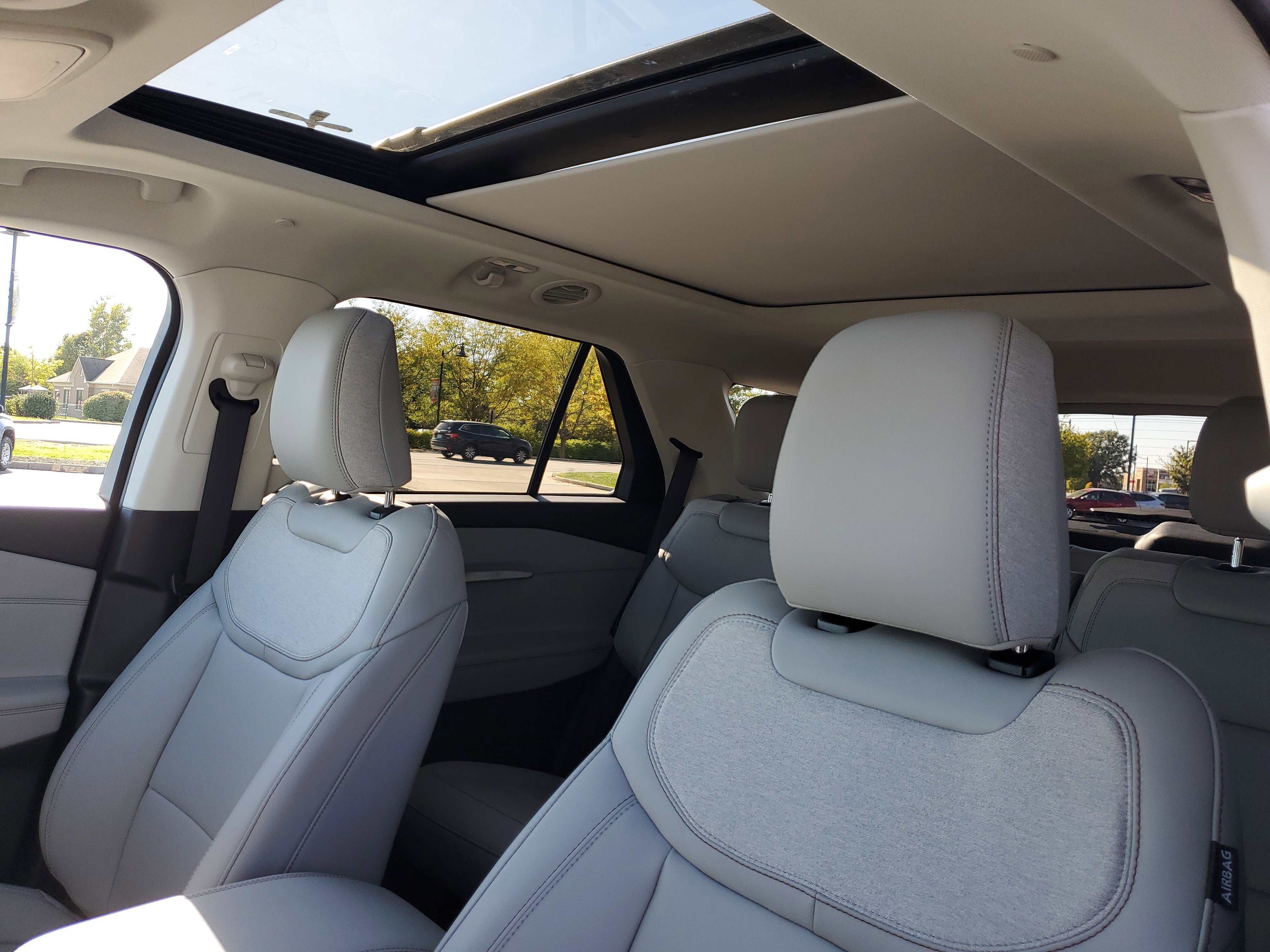 New 2025 Ford Explorer Active w/ Active Comfort Package image 21