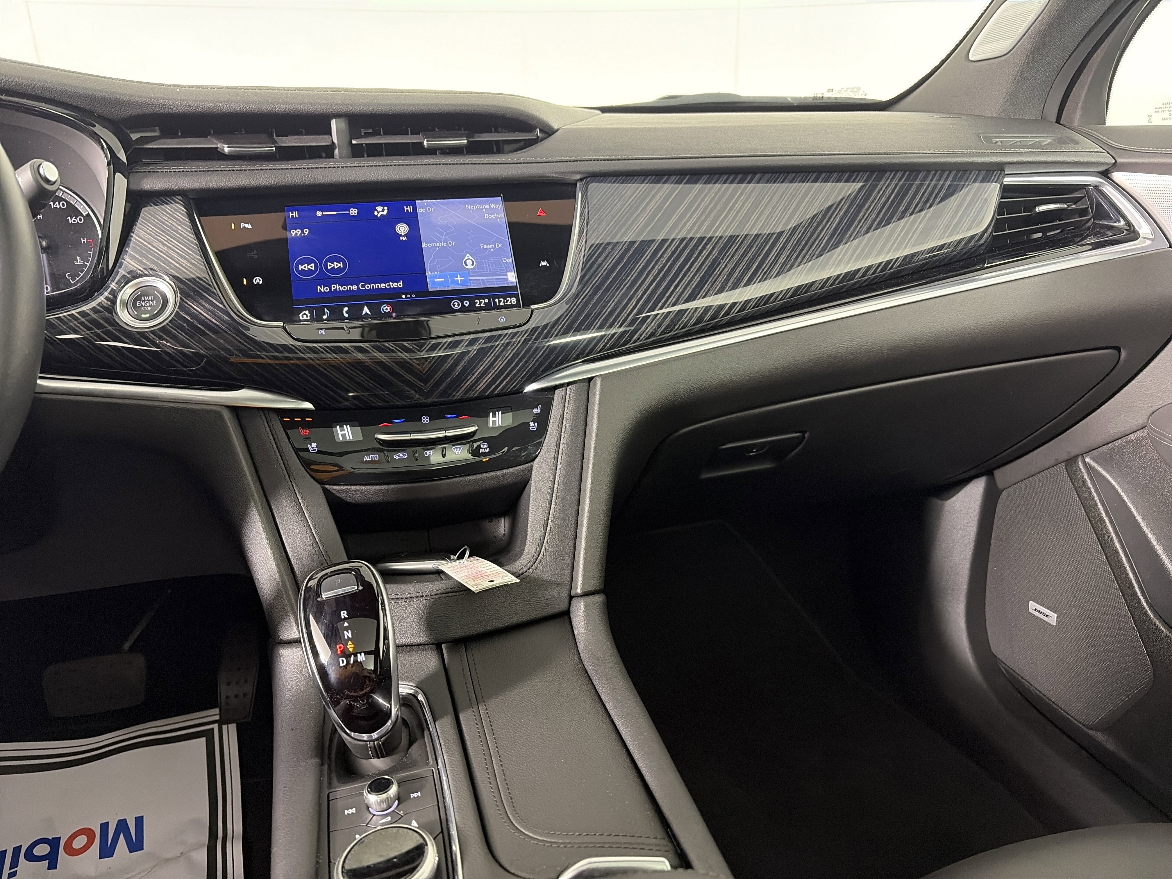 Certified 2025 Cadillac XT6 Premium Luxury image 31
