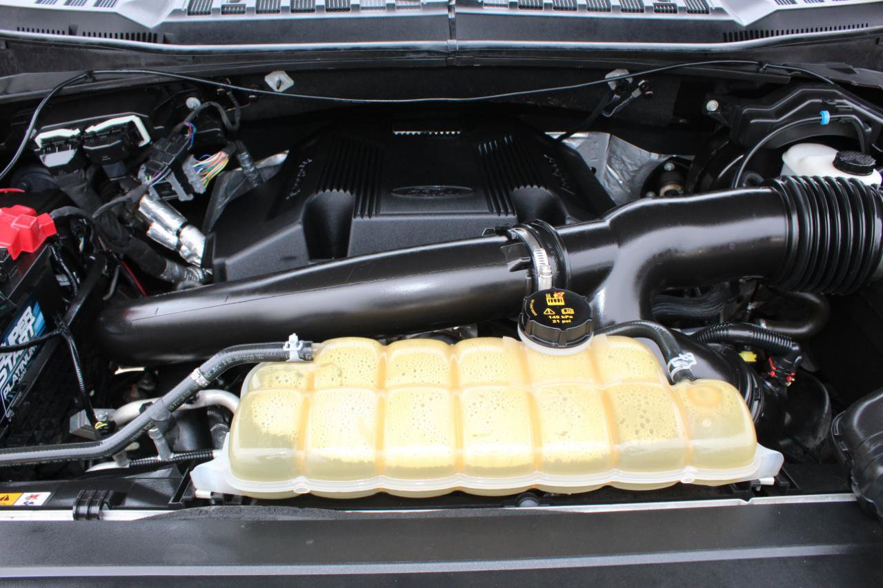 Used 2019 Ford F150 Lariat image 32