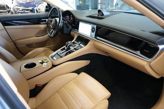 Used 2019 Porsche Panamera 4 image 50