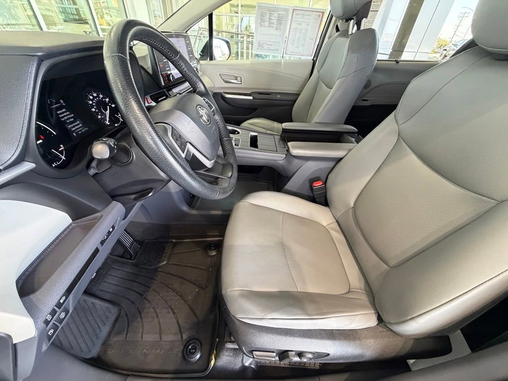 Certified 2023 Toyota Sienna XLE AWD/4WD image 20
